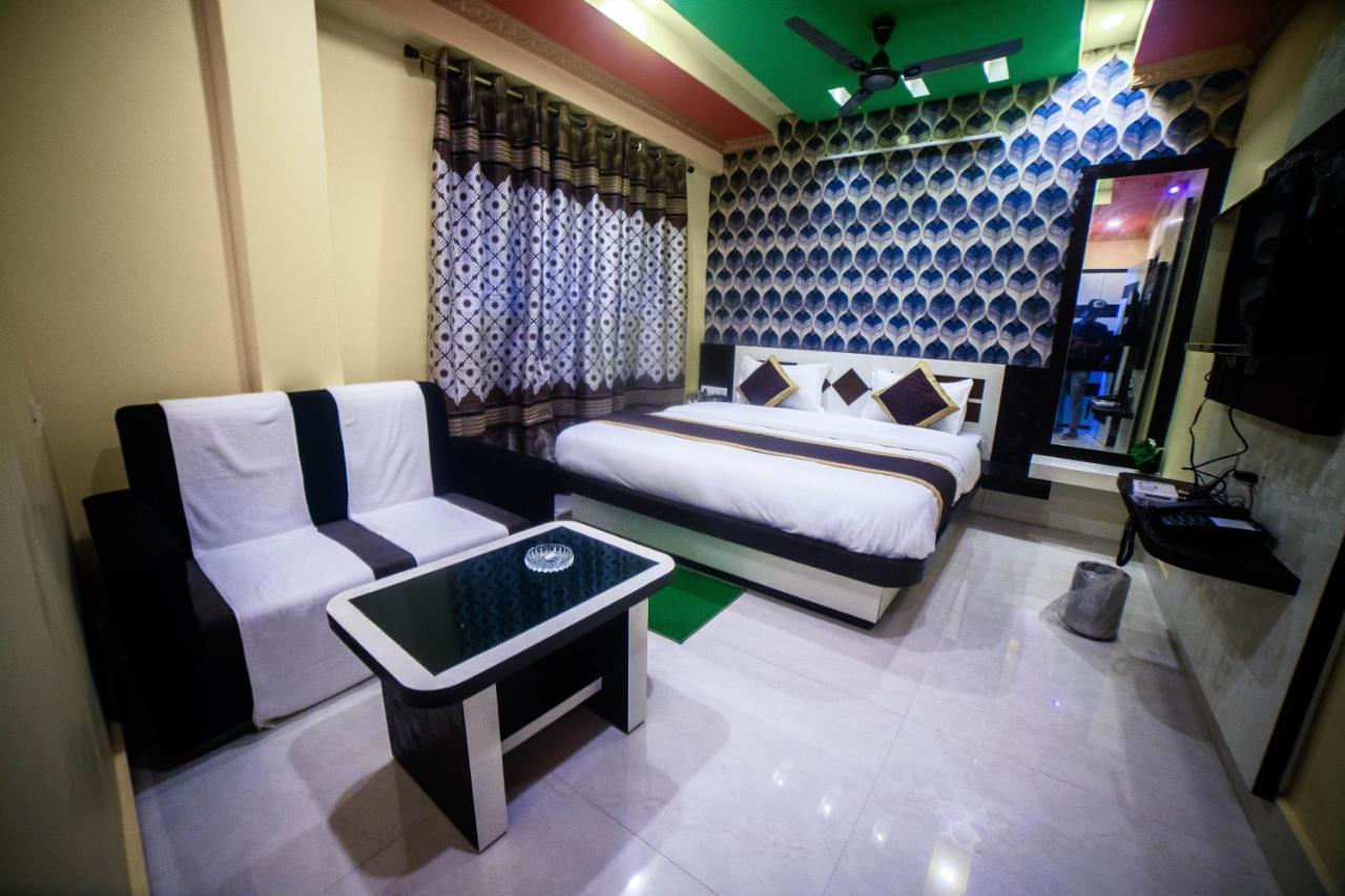 Tirupati Lodge Njp Siliguri Extérieur photo