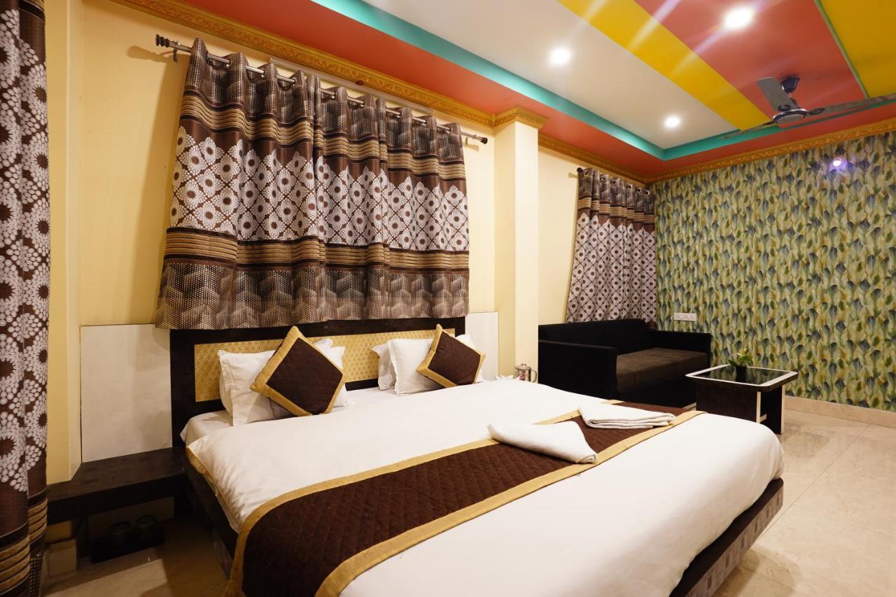 Tirupati Lodge Njp Siliguri Extérieur photo