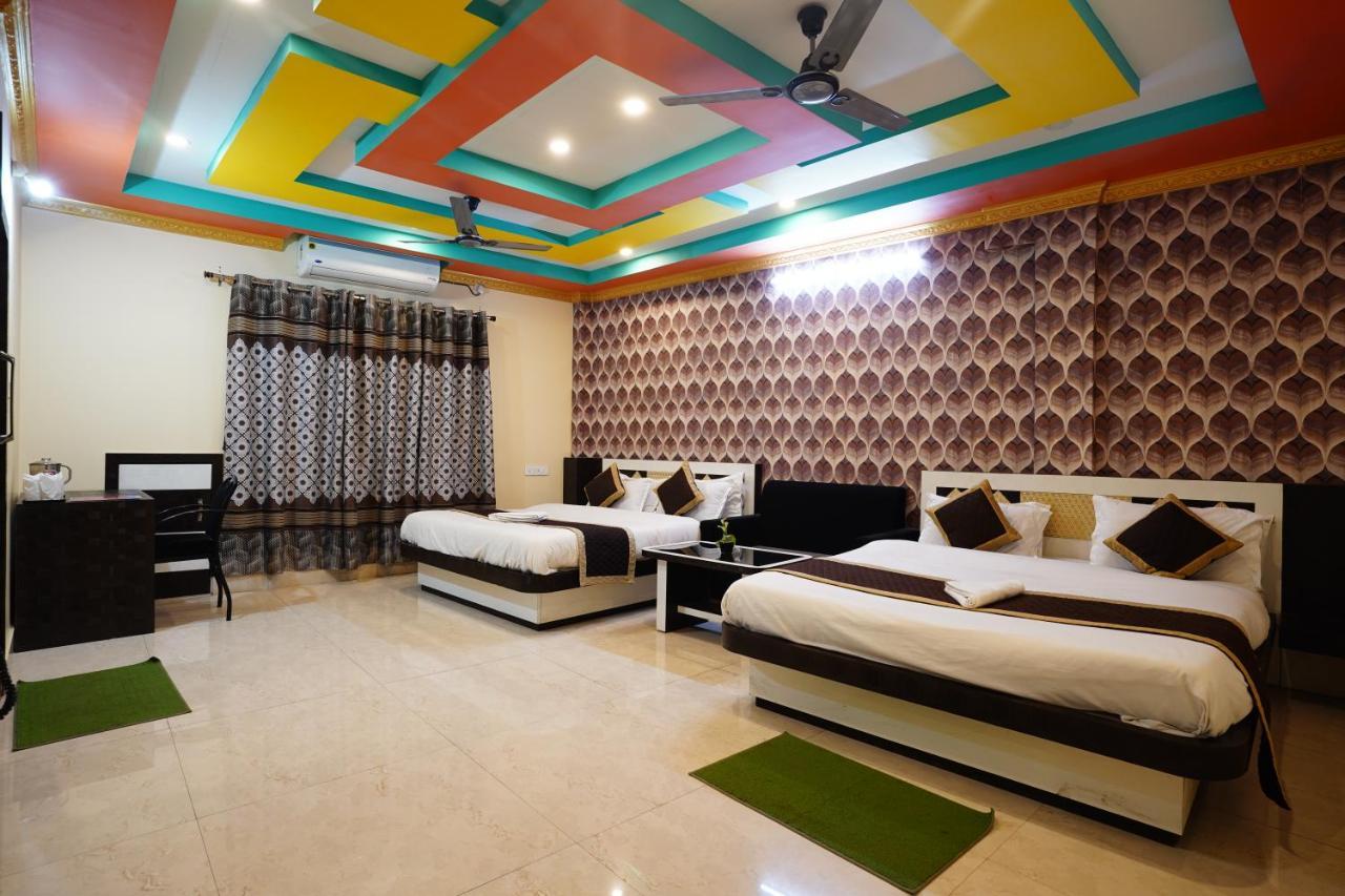 Tirupati Lodge Njp Siliguri Extérieur photo