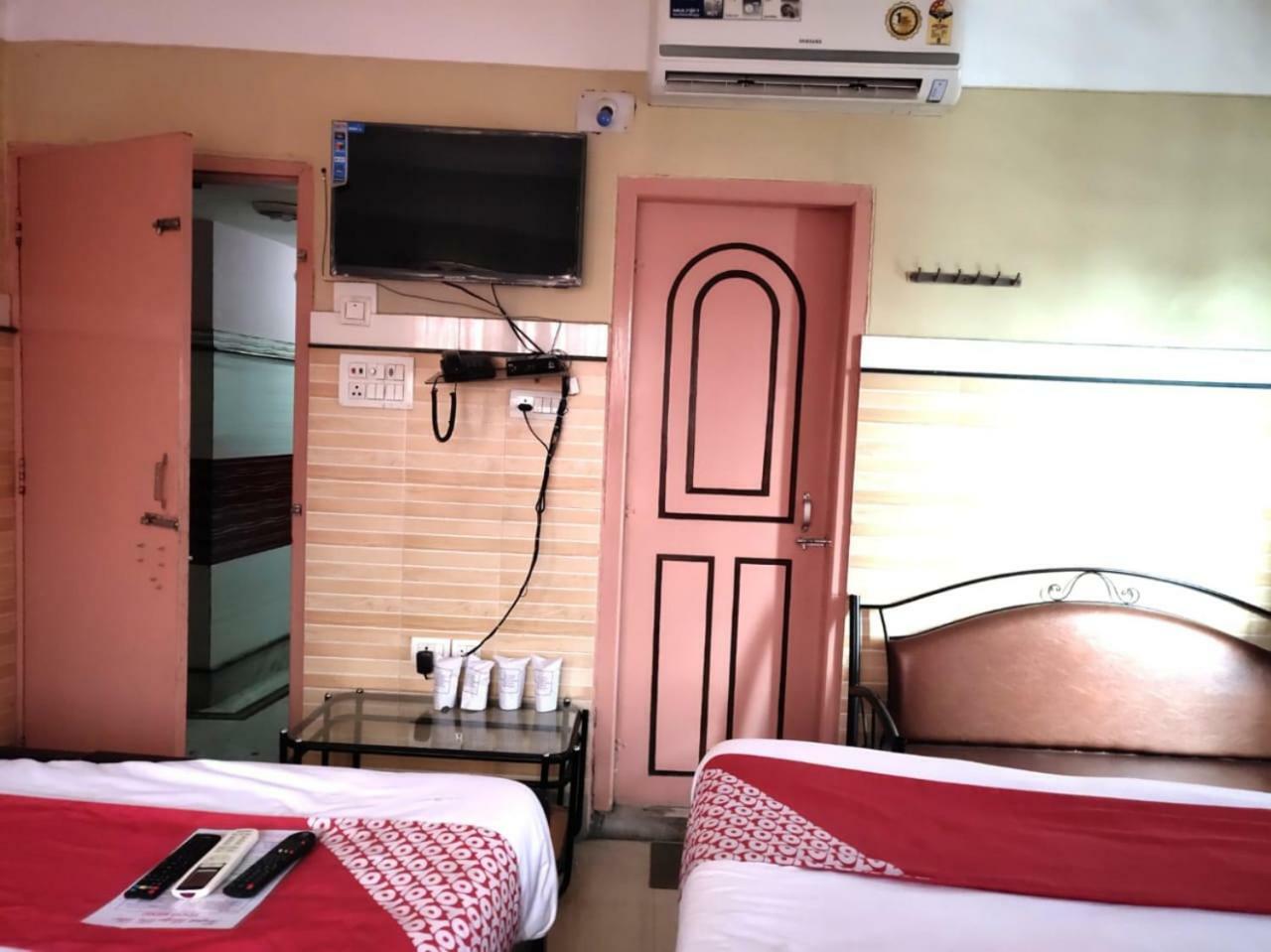 Tirupati Lodge Njp Siliguri Extérieur photo