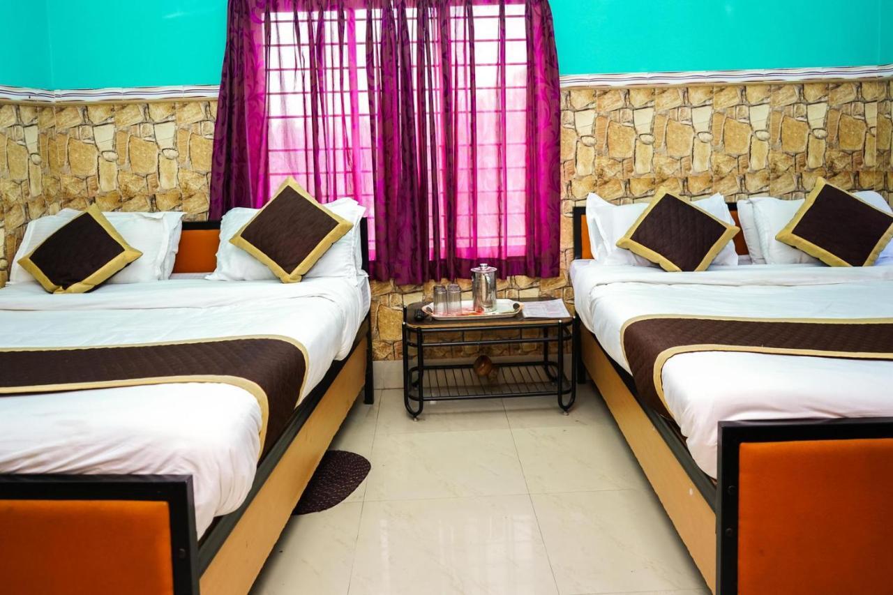 Tirupati Lodge Njp Siliguri Extérieur photo