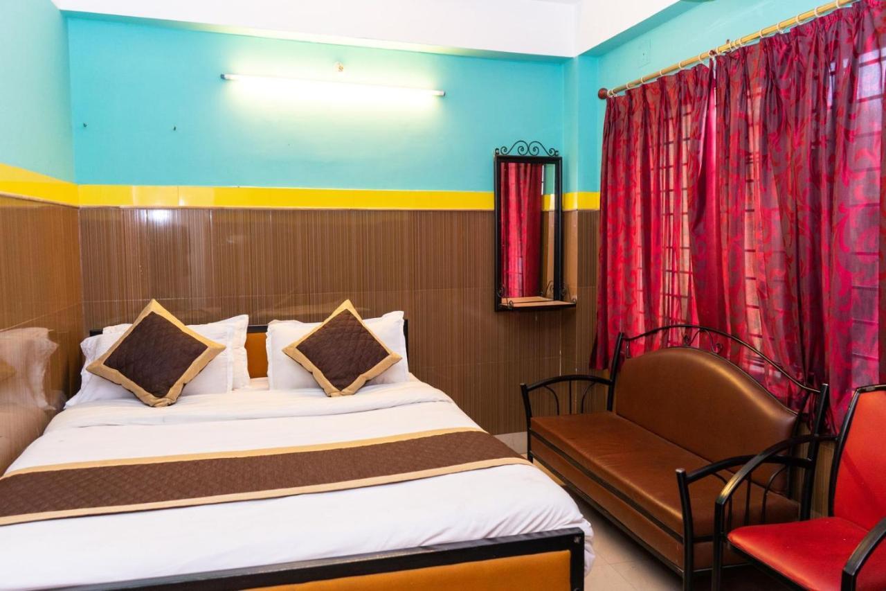 Tirupati Lodge Njp Siliguri Extérieur photo